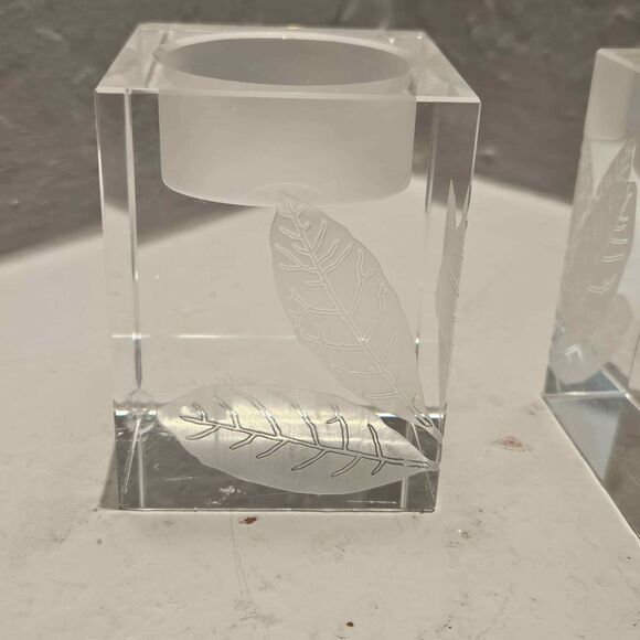 Signed Oleg Cassini Etched Leaves Crystal Votives - Picture 4 of 8